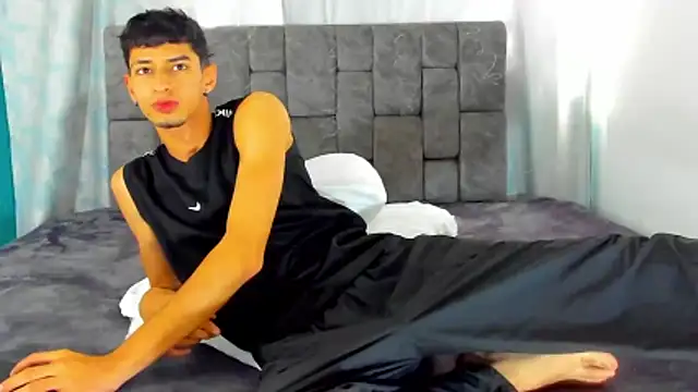 LyanLazarBBC online show from June 2026 01:34:02 PM