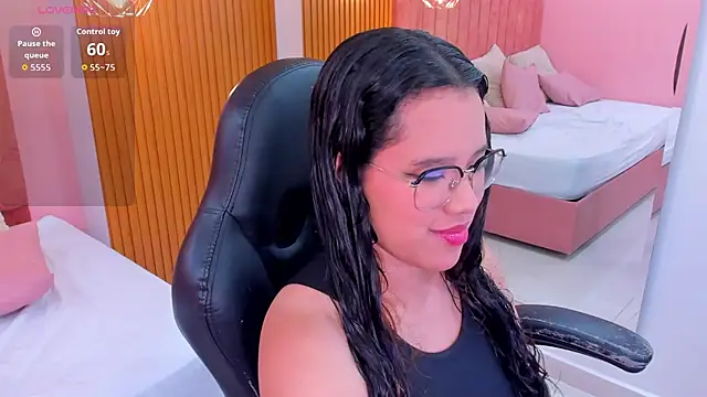 Snapshot of shayra_alina chatting on July 2026 04:16:01 AM shayra alina online show from July 2026 04:16:01 AM