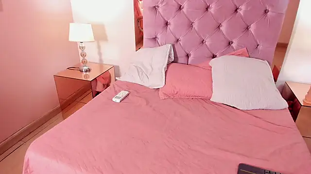 Kisha Skye online show from July 2026 11:01:02 AM