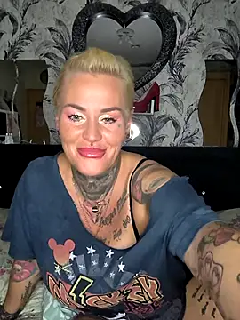 InkedMissLaBaehm online show from June 2026 08:39:02 PM