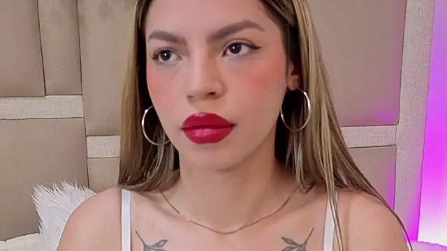 Snapshot of isa_leon18 chatting on July 2026 03:21:02 AM isa leon18 online show from July 2026 03:21:02 AM