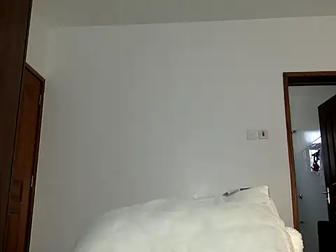 Evabanks online show from July 2026 12:36:02 PM