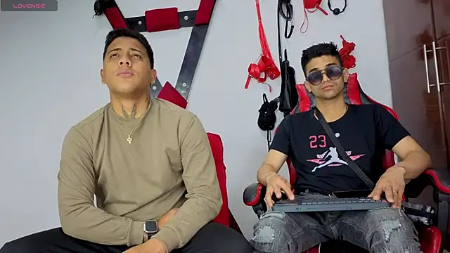 Alejandro and Deiby online show from June 2026 03:00:01 AM
