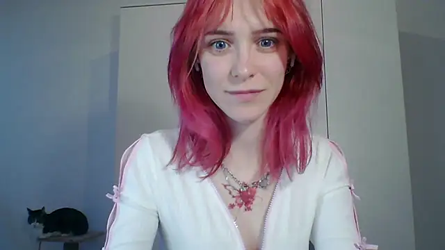 Snapshot of KayleneWesterberg chatting on June 2026 03:05:02 PM KayleneWesterberg online show from June 2026 03:05:02 PM