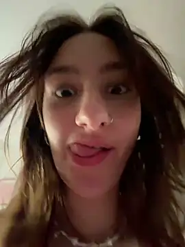 Violet Velvet online show from June 2026 06:23:01 PM
