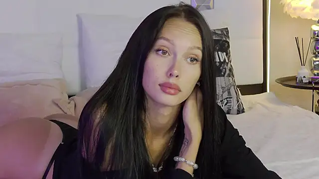Lia tins online show from July 2026 03:02:01 AM
