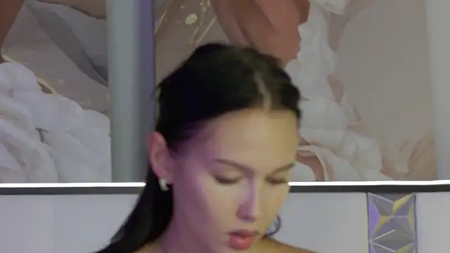 Lia tins online show from July 2026 03:35:01 AM