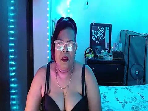 curvy 12 online show from July 2026 12:56:02 PM