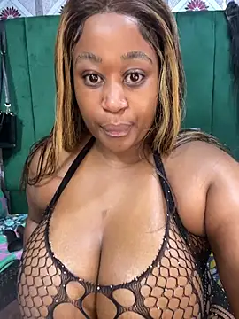 Curveybubbles23 online show from June 2026 01:33:01 AM