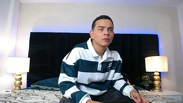 Snapshot of DylanParker_ chatting on June 2026 04:50:01 AM DylanParker online show from June 2026 04:50:01 AM