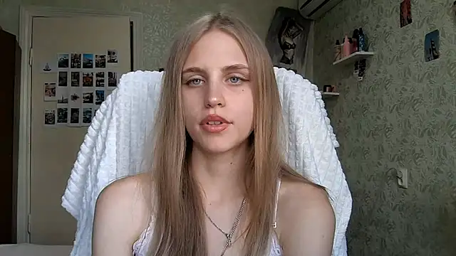 StacyPinky online show from June 2026 11:38:01 AM