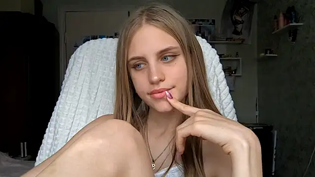 StacyPinky online show from July 2026 10:21:01 AM