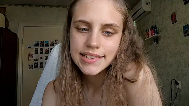 StacyPinky online show from July 2026 12:42:02 PM