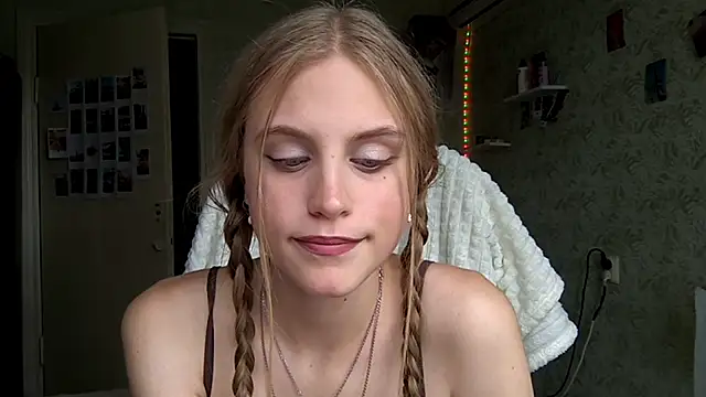 StacyPinky online show from July 2026 10:11:02 AM