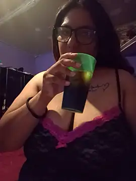 Snapshot of Valentina_Tits chatting on June 2026 05:28:01 PM Valentina Tits online show from June 2026 05:28:01 PM