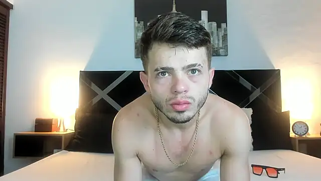 Snapshot of Zeus_damian21 chatting on July 2026 04:08:02 AM Zeus damian21 online show from July 2026 04:08:02 AM