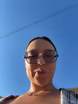 LunaMood online show from July 2026 11:54:02 PM