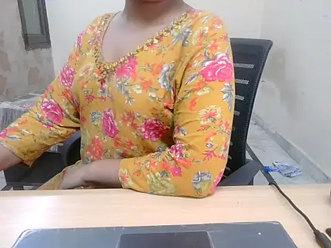 Snapshot of Bold-Divya1 chatting on July 2026 09:03:02 PM Bold-Divya1 online show from July 2026 09:03:02 PM