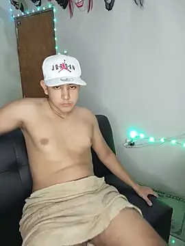sweetboyxxx11 online show from June 2026 02:47:02 AM