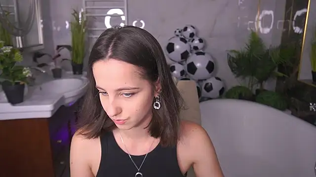 JennyMyLuv online show from July 2026 10:35:02 AM