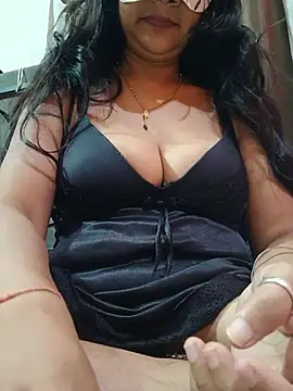Snapshot of rashmi007 chatting on June 2026 06:12:01 PM rashmi007 online show from June 2026 06:12:01 PM