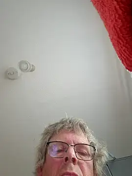 SeraphUK21 online show from June 2026 08:12:02 AM