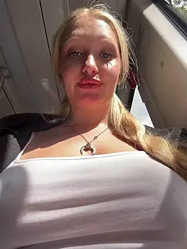 Elfi InPublic online show from July 2026 07:23:02 AM