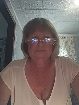 MilashkaCutie50 online show from June 2026 03:17:01 AM