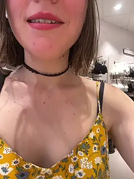 Hilda Valentine online show from July 2026 02:41:01 PM