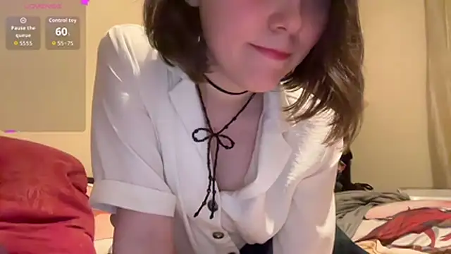 Hilda Valentine online show from July 2026 08:18:02 PM