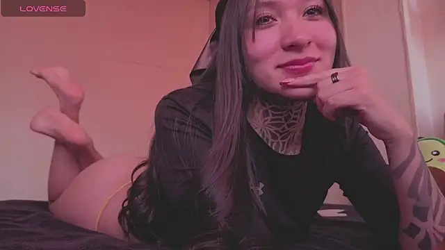 isasaenz  online show from July 2026 07:43:02 PM