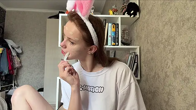 Mollybeans online show from July 2026 12:04:02 PM