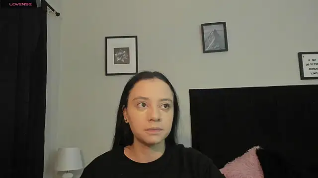 Sara B online show from June 2026 06:01:02 PM