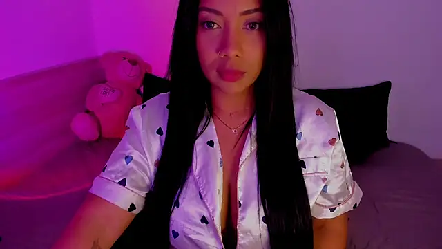 Snapshot of NicolePasqualott chatting on November 2025 06:01:01 PM NicolePasqualott online show from November 2025 06:01:01 PM