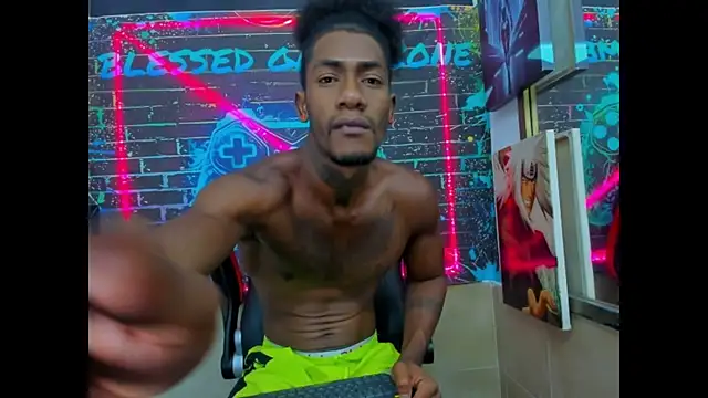 yulian23  online show from June 2026 03:20:02 PM