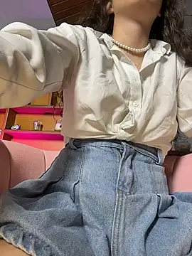 MegaanRouse  online show from July 2026 11:48:02 AM