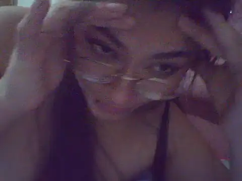 Snapshot of Thania- chatting on June 2026 12:22:01 PM Thania- online show from June 2026 12:22:01 PM