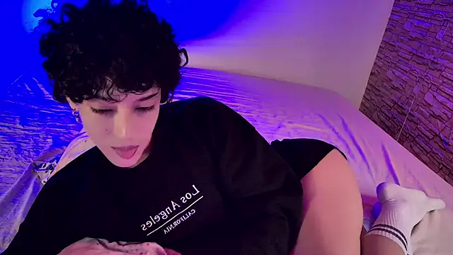 xFemboyToy online show from June 2026 03:13:01 AM