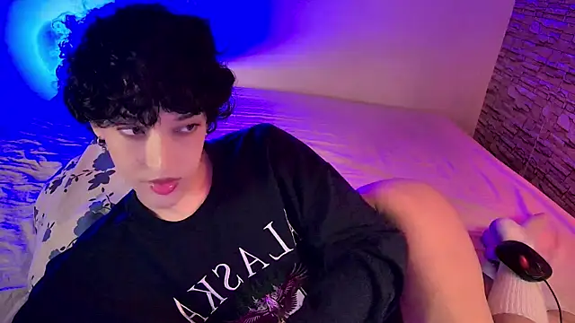 xFemboyToy online show from July 2026 12:17:01 AM