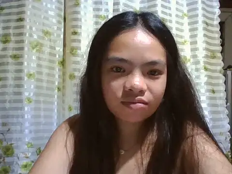 Snapshot of pretty_gia chatting on June 2026 06:11:02 PM pretty gia online show from June 2026 06:11:02 PM