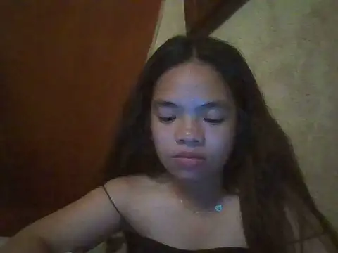 Snapshot of pretty_gia chatting on July 2026 12:04:02 AM pretty gia online show from July 2026 12:04:02 AM