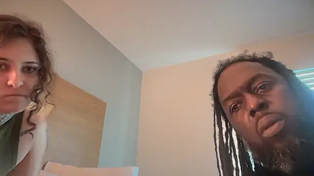 snowflakee69 online show from July 2026 12:17:01 AM