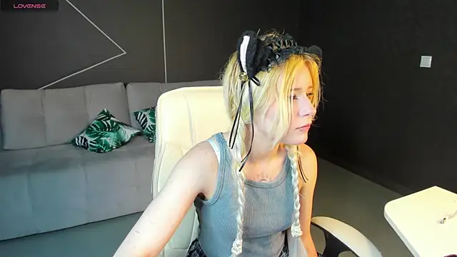 Snapshot of kikipeach chatting on June 2026 12:22:01 PM kikipeach online show from June 2026 12:22:01 PM