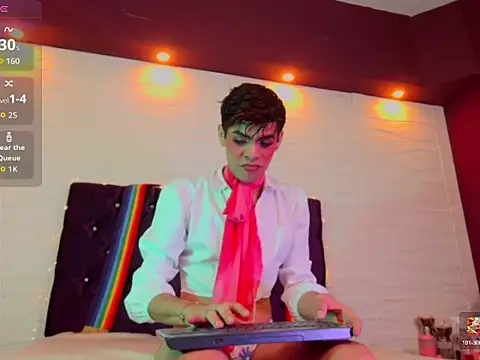 Nicolass 23 online show from July 2026 01:17:02 PM