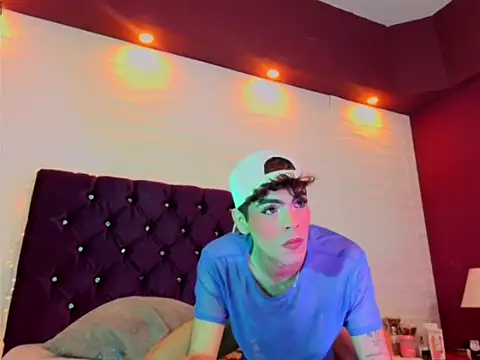 Nicolass 23 online show from July 2026 01:50:01 PM