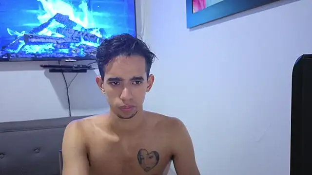 alexandro260 online show from July 2026 06:32:01 AM