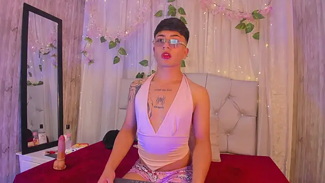 Snapshot of your_kitty_boy chatting on July 2026 07:38:01 PM your kitty boy online show from July 2026 07:38:01 PM