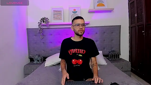 elliot flame online show from June 2026 04:48:01 PM