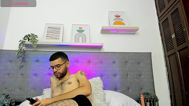 elliot flame online show from June 2026 06:30:02 AM