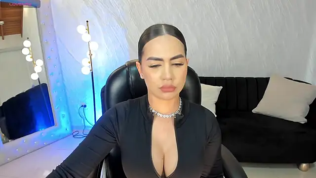 Snapshot of SabrinaMontclair chatting on July 2026 08:46:02 PM SabrinaMontclair online show from July 2026 08:46:02 PM